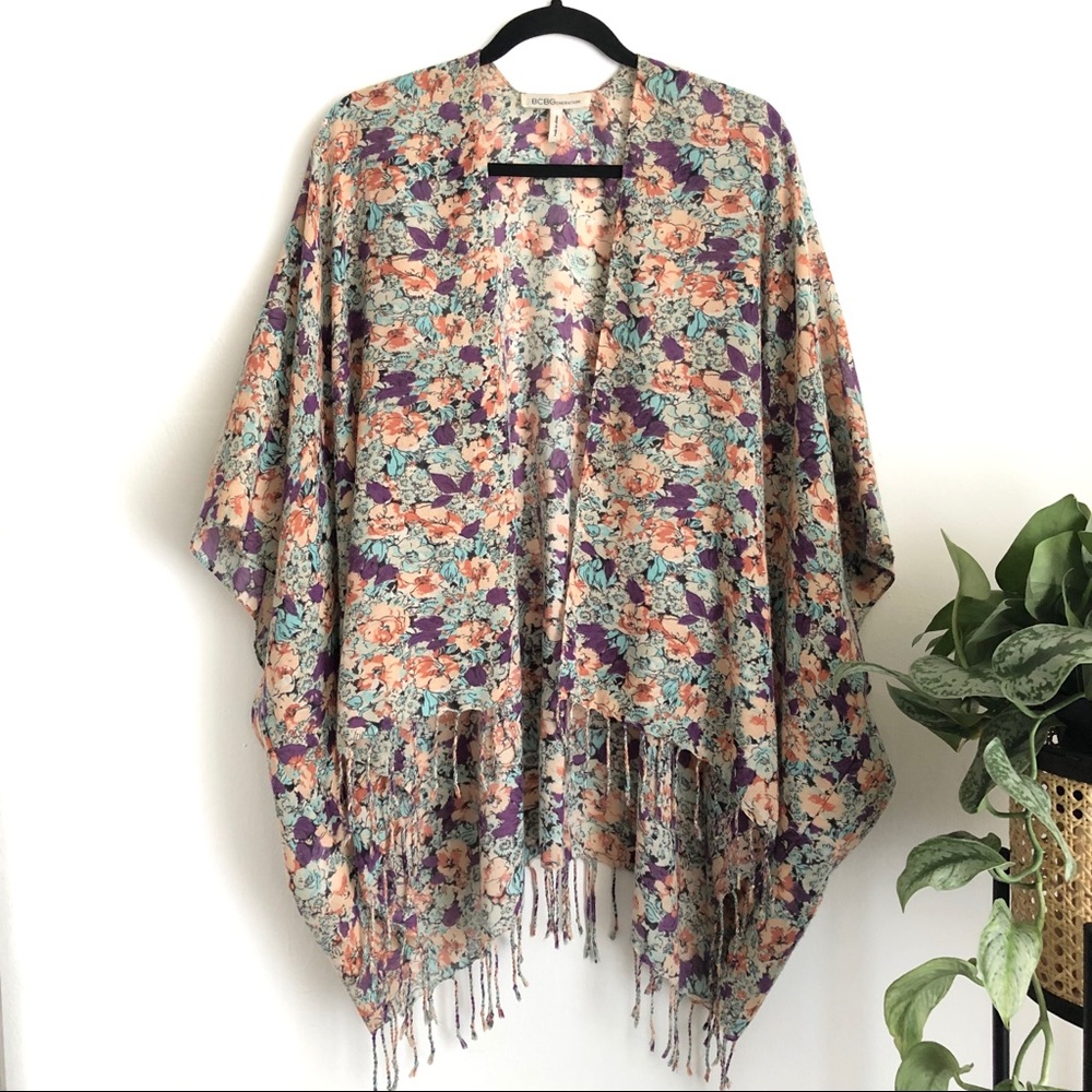 BCBGeneration Floral Kimono